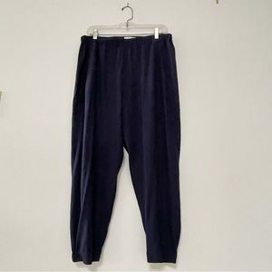 Aritzia Babaton navy blue Japanese crepe fabric jogger style pants
